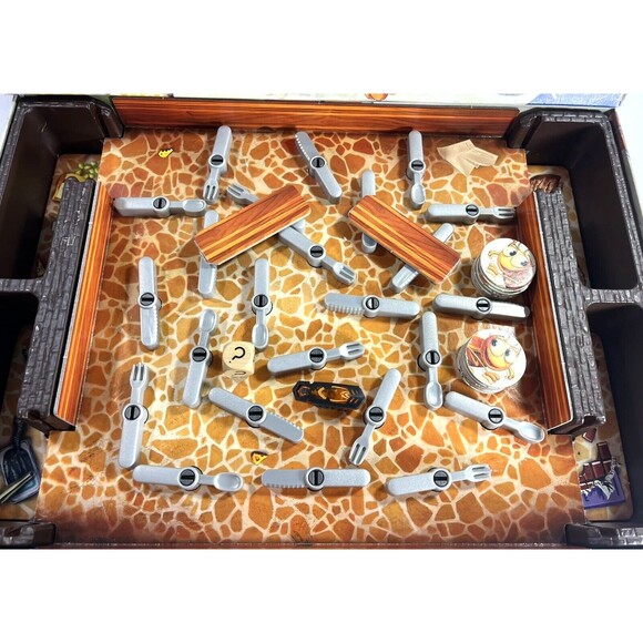 Bugs in the Kitchen/Panic Cafard French 2013 Board Game Complete - Picture 4 of 12